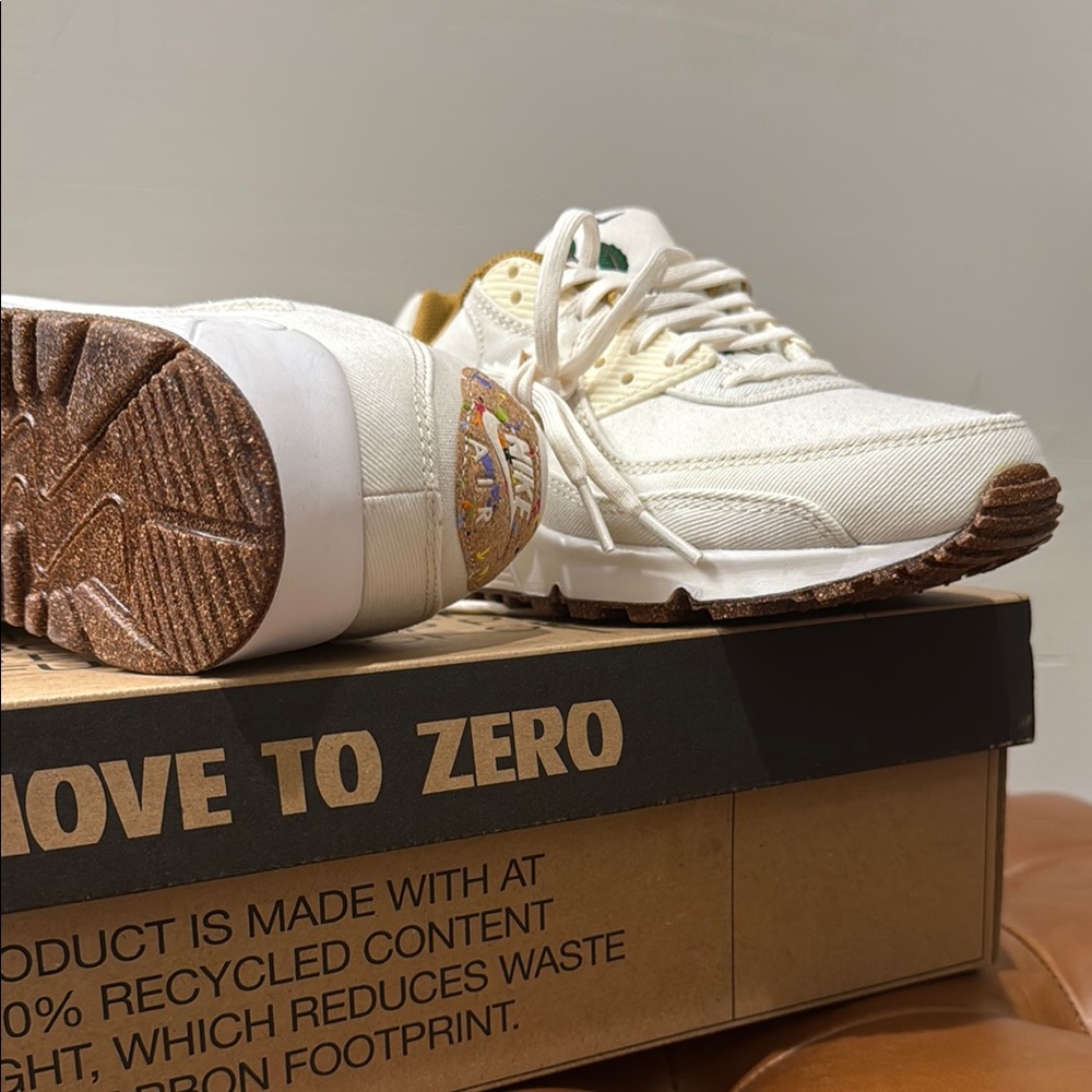 Nike Cream and Gold Air Max 90 SE Cork - Picture 4 of 9